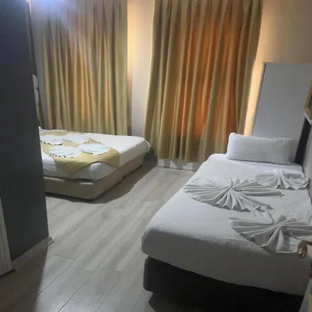 Hotell Old Family