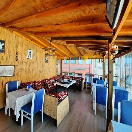 Old Family Isztambul