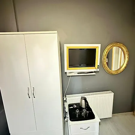 Old Family Hotell