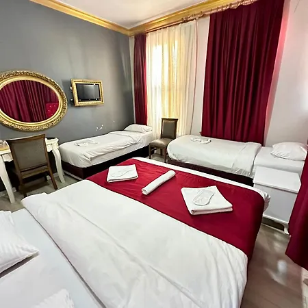 Old Family Hotell 2*