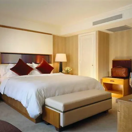 Old Family Hotell