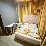 Old Family Hotel