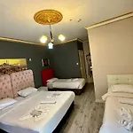 Old Family Hotel 2*