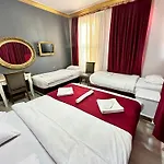 Old Family Hotel 2*