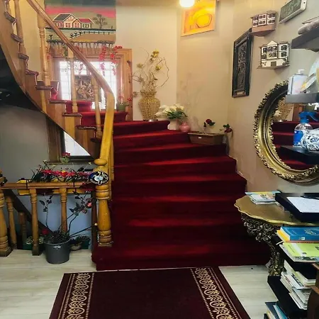 Old Family Hotel