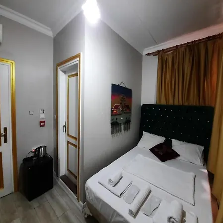 Hotel Old Family