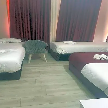 Old Family Hotel