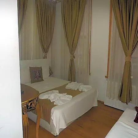 Hotel Old Family
