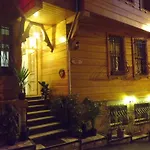 Old Family Hotel
