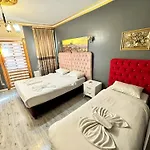 Old Family Hotel